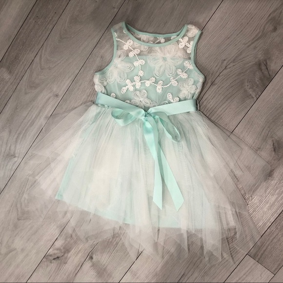 👜💥 Formal Holiday Party Dress 3T MSRP $78 - Picture 2 of 6